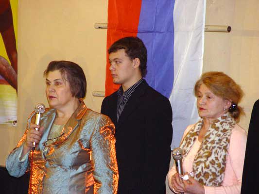 Человек жив, пока его помнят Человек жив, пока его помнят