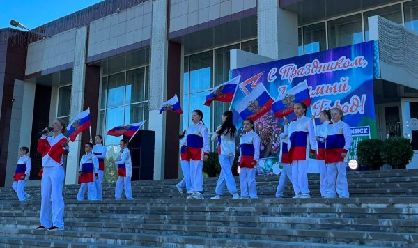День России усинцы отметили праздничным концертом
