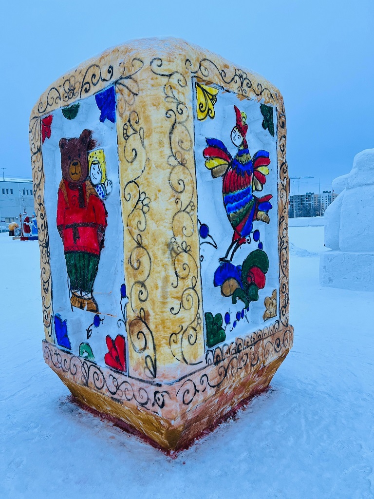 В Усинске создали снежные фигуры | 19.12.2022 | Усинск - БезФормата