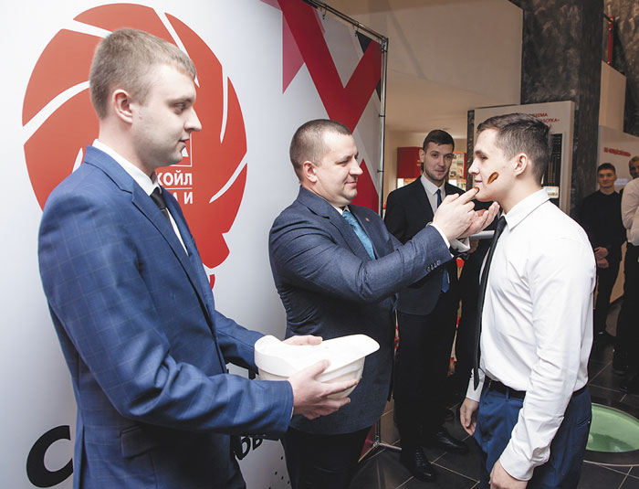 Навстречу трудовым победам Навстречу трудовым победам
