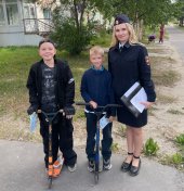 В Усинске прошли совместные рейды госавтоинспекторов и сотрудников ОПДН В Усинске прошли совместные рейды госавтоинспекторов и сотрудников ОПДН