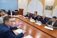 ����������