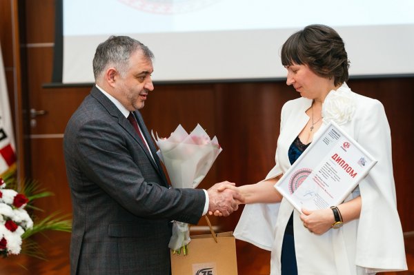 � ������� ������� ������ � ���������� ����� �������